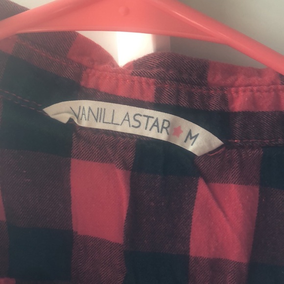 Plaid sleeveless button up, Size M - Picture 2 of 3